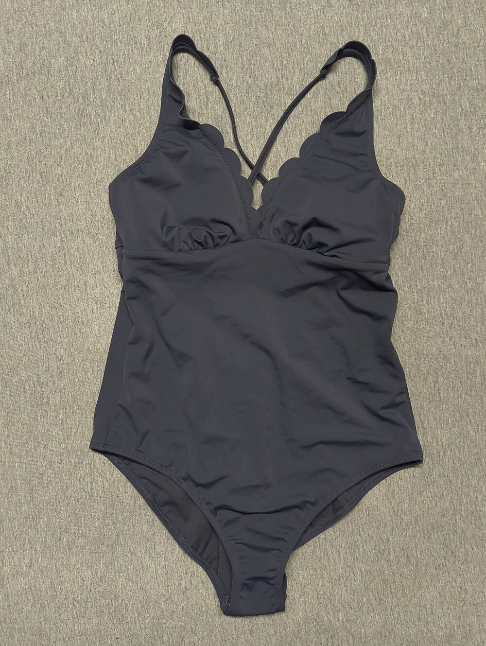 Shade & Shore Scallop Plunge Tummy‑Control One‑Piece – Gray L